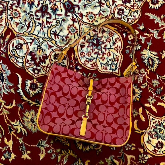 Coach hand bag - Picture 1 of 3